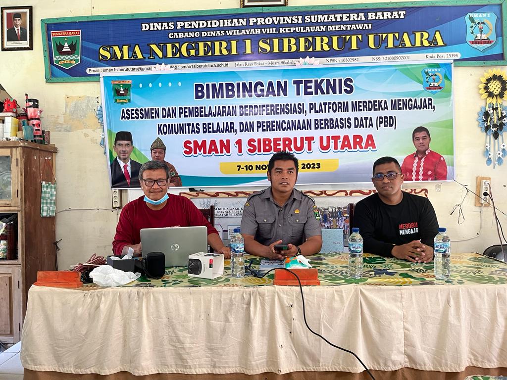 Peningkatan Kompetensi: Bimbingan Teknis Asesment dan Pembelajaran di SMAN 1 Siberut Utara